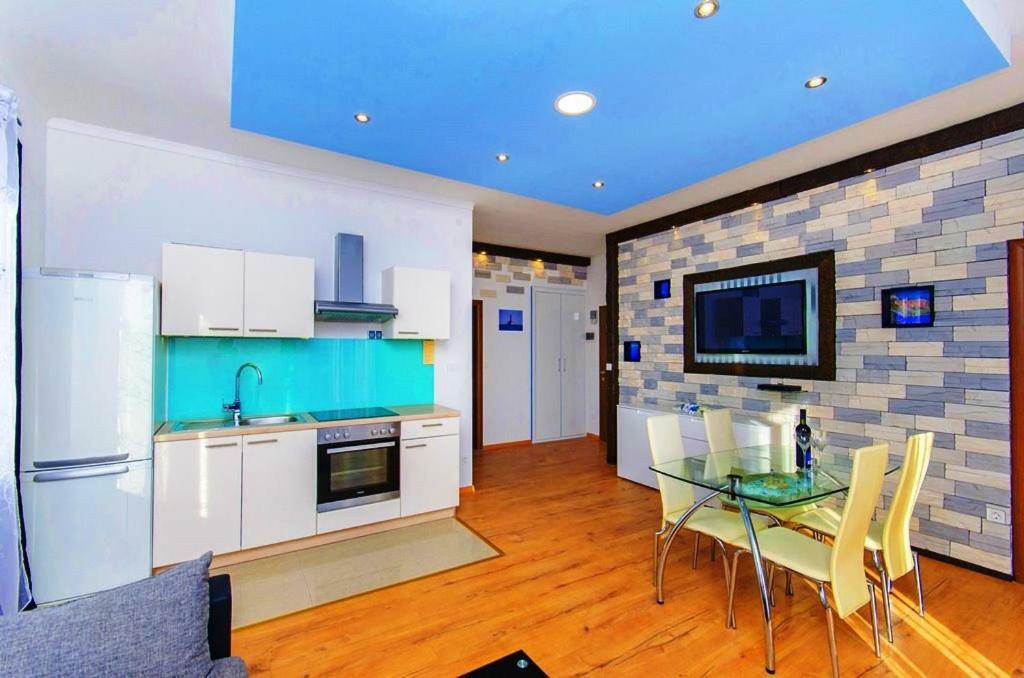 Violet Sea Breeze Apartment Сплит Екстериор снимка
